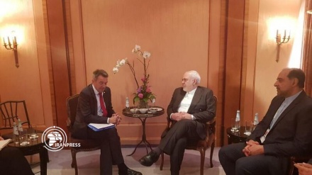 Iran's Zarif held talks with Red Cross Chief