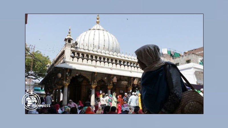 Iranpress: إغلاق مركز إسلامي في الهند بذريعة فيروس كورونا