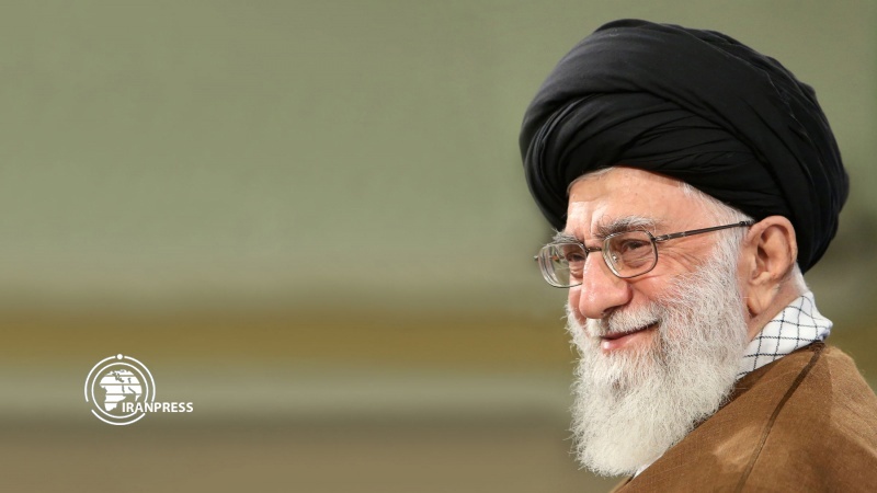 Iranpress: قائد الثورة يصدر قرار العفو عن مجموعة من المدانين 