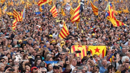 Thousands attend rally in France for exiled Catalan leader