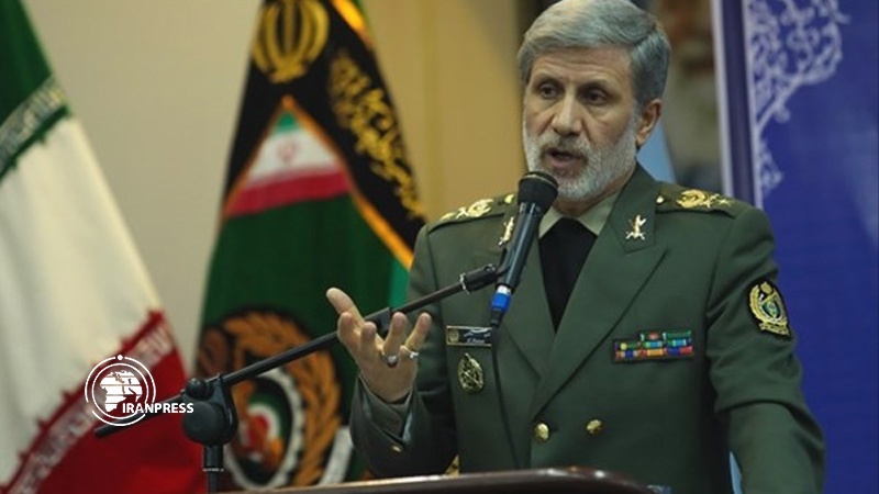 Iranpress: الجيش الإيراني يتسلم طائرات مقاتلة بدون طيار