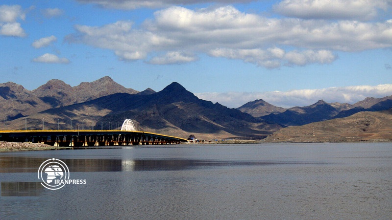 Iranpress: Iran, Japan to continue cooperation to revive Lake Urmia