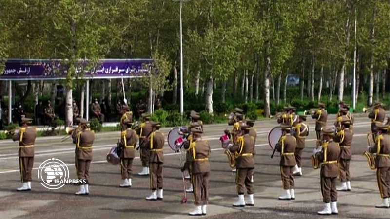 ‘Service Parade’ held across Iran on Army Day