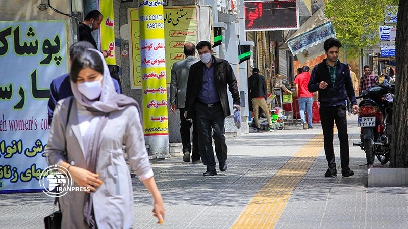 Iranpress: تنفيذ خطة التباعد الإجتماعي الذكية في مدينة شهر كرد