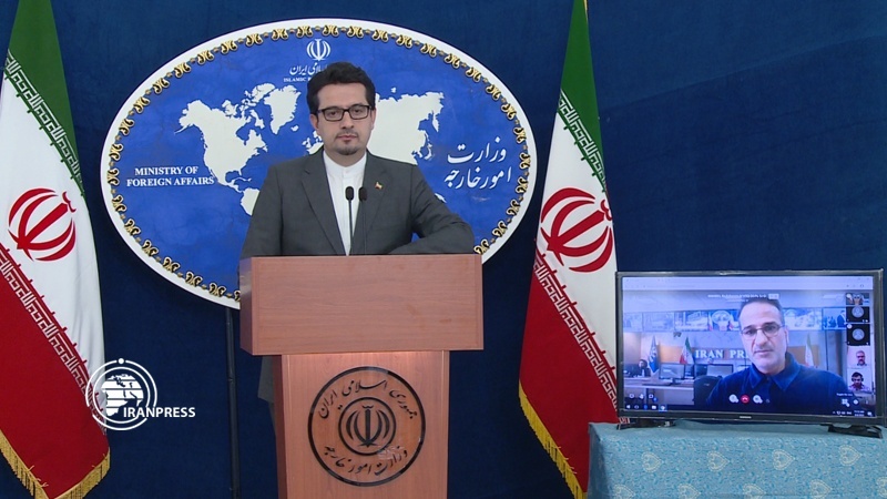 Iranpress: موسوي: الإيرانيون لايثقون بتصريحات السلطات الأميركية + فيديو