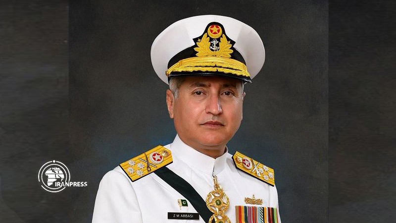 Iranpress: Pakistan Navy chief extends condolence on loss of lives in Iranian navy ship incident