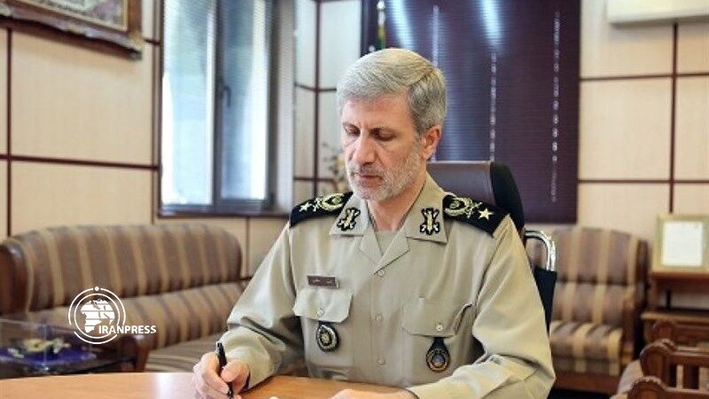 Iranpress: Defense Min. congratulates Ministers of Defense of Islamic countries on Eid al-Fitr