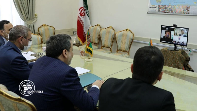 Iranpress: Iran, Turkmenistan hold new round of political consultations
