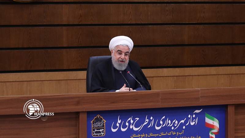 Iranpress: روحاني: ليس بمقدور أمريكا إركاع الشعب الإيراني المقاوم