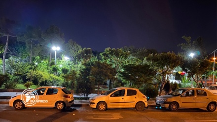 Photo: People of Tehran spent the night outside after 5.1 earthquake