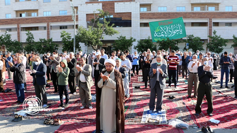 Iranpress: اقامة صلاة عيد الفطرالمبارك في مدينة مشهد مع مراعاة القواعد الصحية