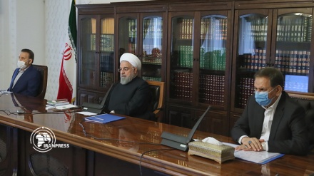 President Rouhani calls for cooperation for controlling foreign currency prices