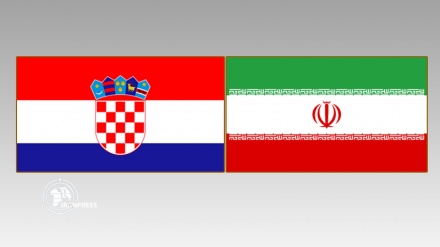  Iran's Zarif congratulates Croatian FM on National Day