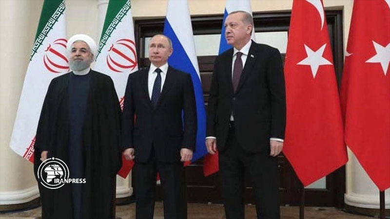 Iranpress: Iran, Russia, Turkey presidents to hold trilateral meeting
