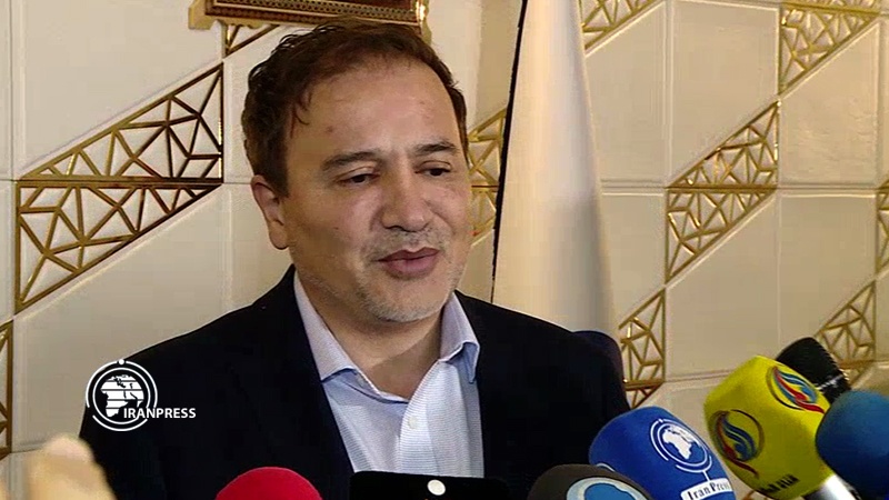 Iranpress: الدكتور مجيد طاهري يصل ايران بعد افراج السلطات الاميركية عنه