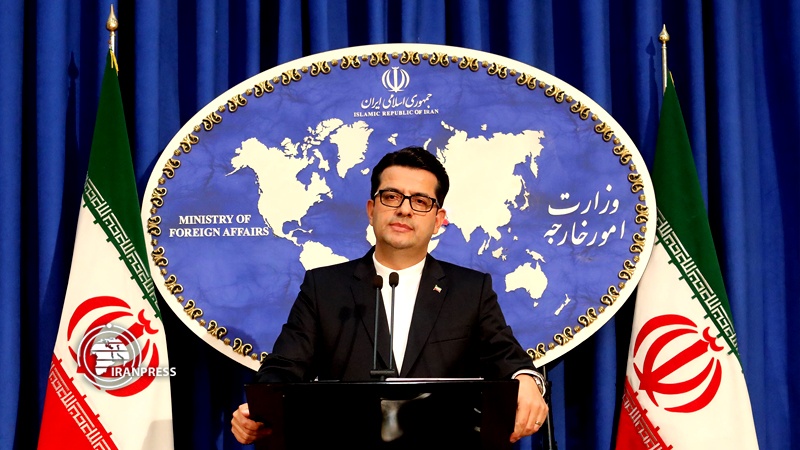 Iranpress: وزارة الخارجية: إيران لن تستسلم أمام العقوبات الأمريكية