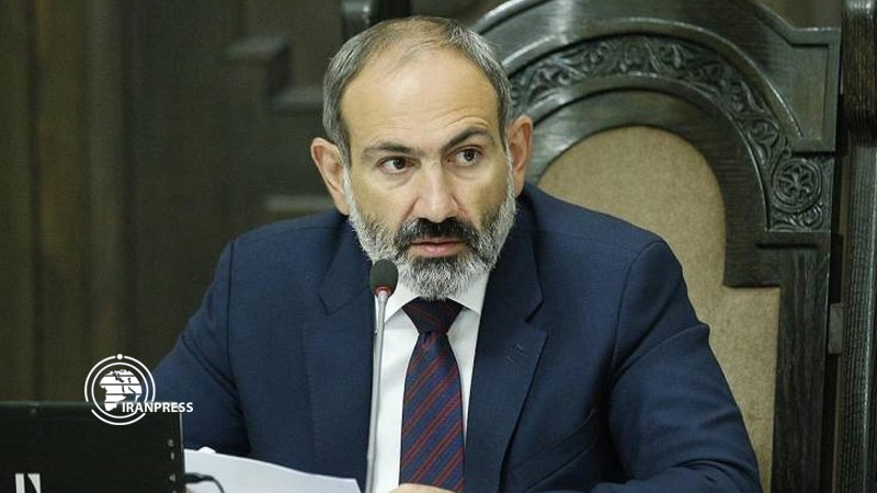 Iranpress: خوف رئيس الوزراء الأرميني من حدوث انقلاب عسكري وراء الإقالات الأخيرة 
