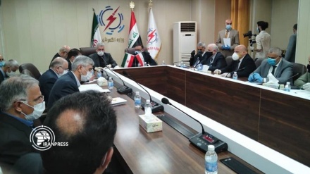 Iran-Iraq sign 2-year power export agreement 