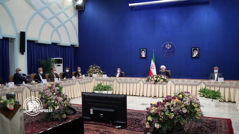 Iranpress: روحاني:  الشعب الإيراني أظهر صموده أمام الحظر الأميركي 