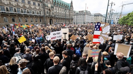 Anti-racism protesters across Germany 