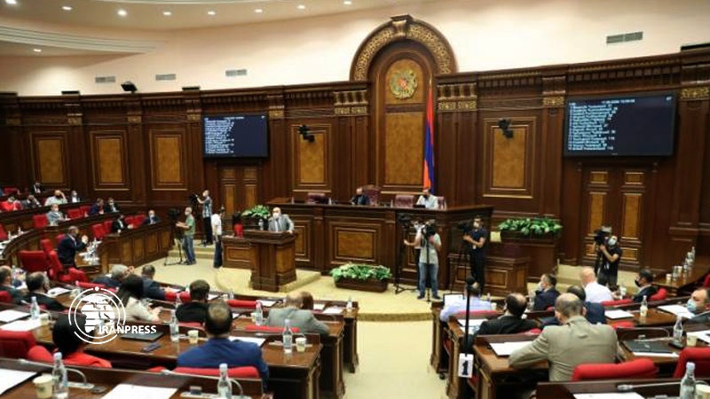 Iranpress: البرلمان الأرميني يصادق على مشروع تعديلات الدستور