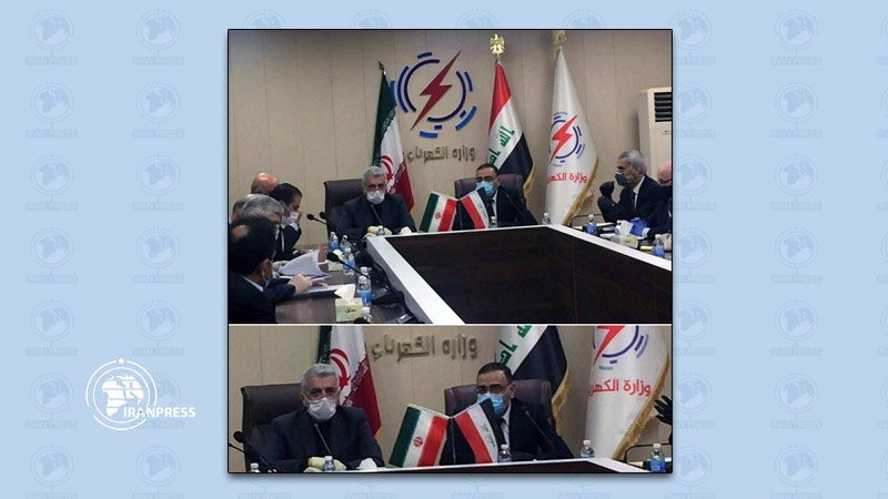 Iranpress: خلال زيارته لبغداد.. التقى وزير الطاقة الإيراني بنظيره العراقي