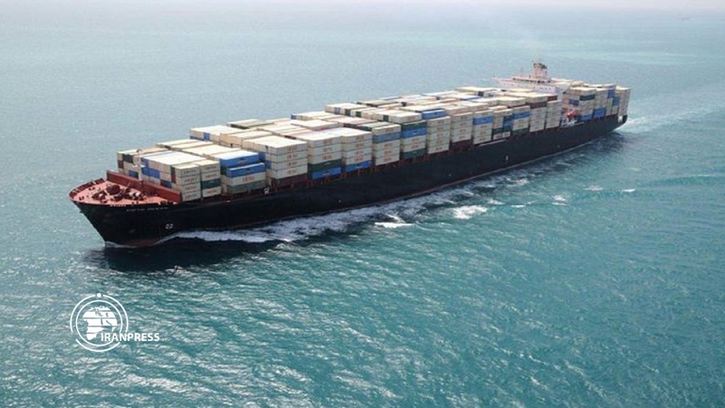 Iranpress: السفينة الايرانية السادسة "كلستان" المحملة بالمواد الغذائية تصل الى فنزويلا