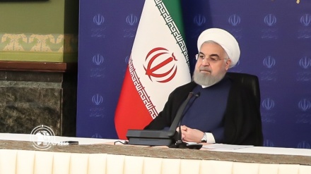 روحاني: الحكومة لا تحتاج إلى اقتراض أجنبي أو محلي