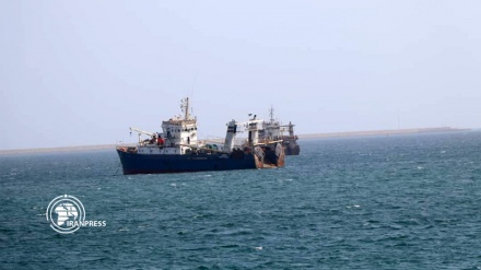 الحرس الثوري يحتجز سفينتي الصيد في مياه بحر عُمان