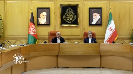 Afghanistan's acting FM meets Iran's Minister of Interior