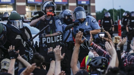 Police across US unleash violence on peaceful protesters