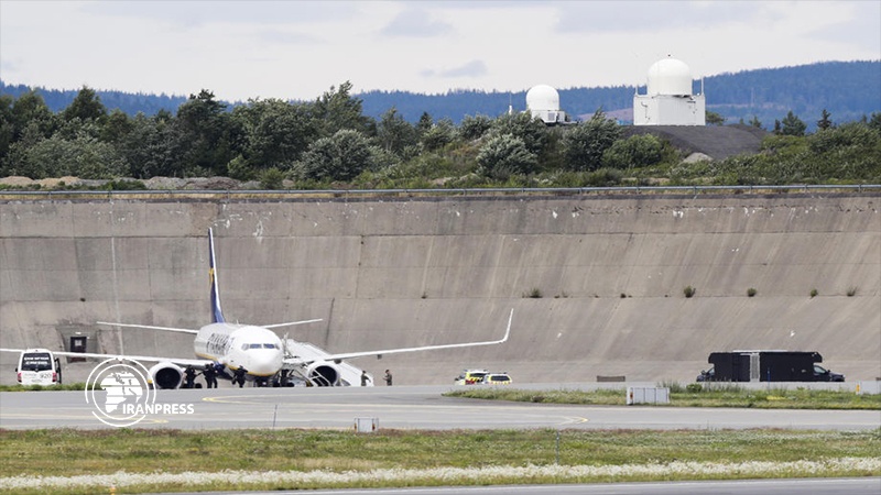 Iranpress: Bomb threat led to emergency plane landing in Oslo