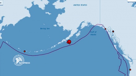 Tsunami warning as magnitude 7.4 earthquake strikes off Alaska