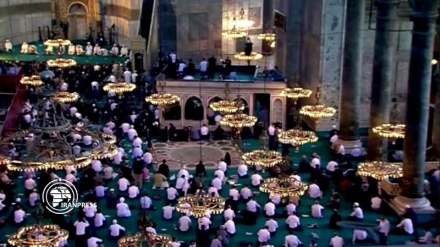 Muslim prayers in Hagia Sophia for first time in 86 years