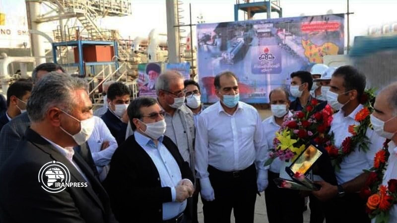 Iranpress: Captain, crew of tanker sent to Venezuela honored