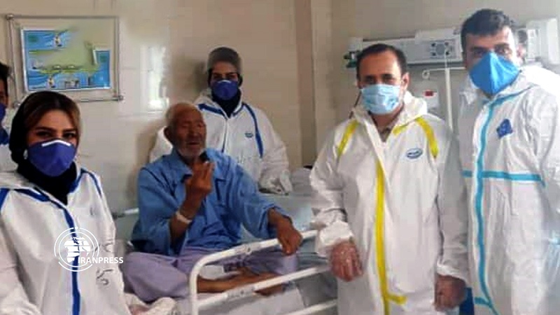 Iranpress: 109-year-old Iranian patient overcomes COVID-19