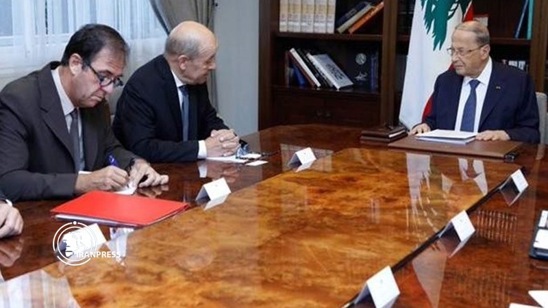 Iranpress: French FM visits Lebanon amid economic crisis