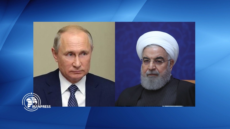 Iranpress: Rouhani, Putin emphasize on Iran-Russia relations on phone