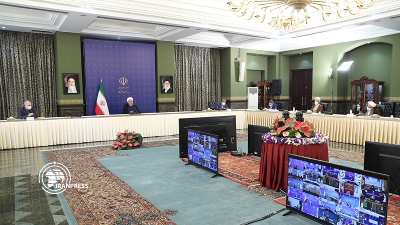 Iranpress: روحاني يؤكد ضرورة الالتزام بالتوجيهات الصحية في إيران