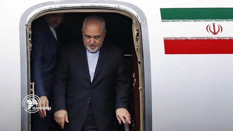 Iranpress: Zarif arrives in Baghdad