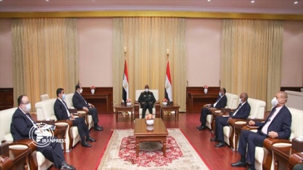 Egyptian intelligence chief meets with senior Sudanese officials