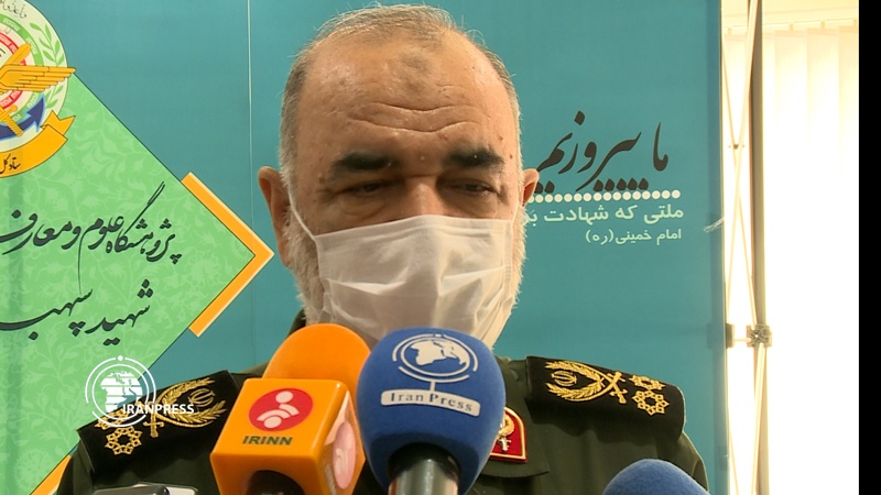 Iranpress: IRGC chief voices support to Lebanese people after Beirut explosion