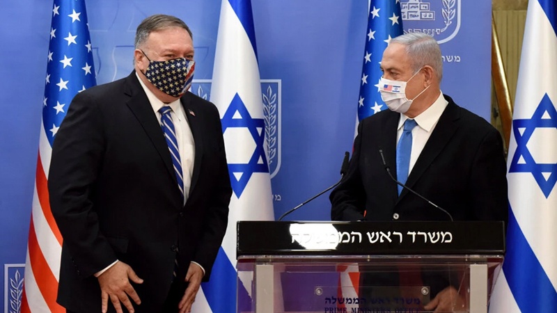 Secretary of State Mike Pompeo, left, and Prime Minister Benjamin Netanyahu of Israel in Jerusalem al-Quds on Monday. Pool photo