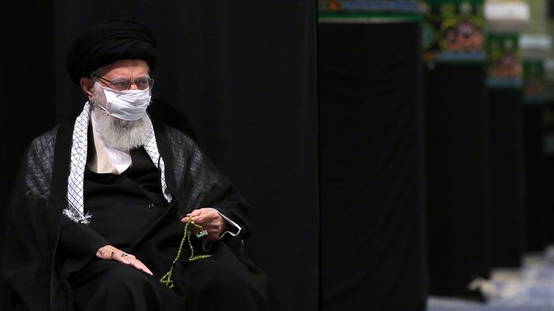 Iranpress: إقامة مجلس عزاء محرم الحرام بحضور قائد الثورة الإسلامية