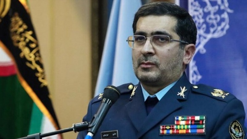Iranpress: مساعد وزير الدفاع: إيران حققت الاكتفاء الذاتي في تصنيع المسيرات