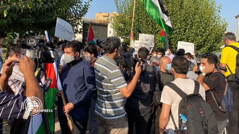 Iran students gather to condemn Israel-UAE agreement