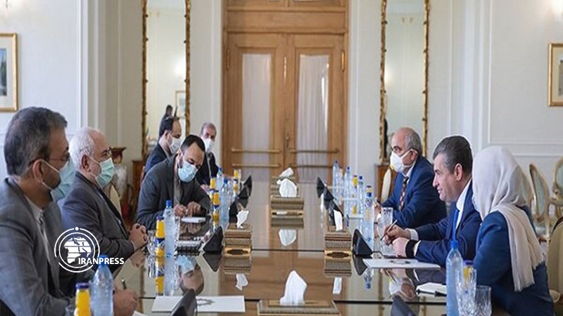 Iranpress:   رئيس لجنة العلاقات الخارجية في مجلس الدوما الروسي يلتقي ظريف
