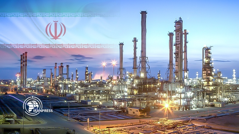 Iranpress: نحو مليار دولار.. قيمة صادرات البنزين في الأشهر الـ5 الماضية
