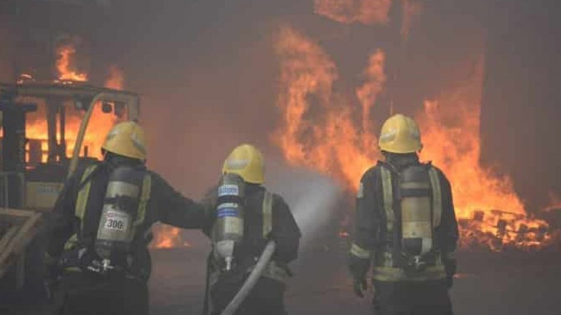 حريق هائل في مكة المكرمة وعزل منطقة خوفا من تمدده