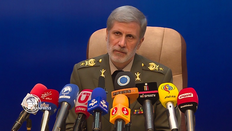 Iranpress: وزير الدفاع: إزاحة الستار عن منتجات دفاعية جديدة قريبًا
